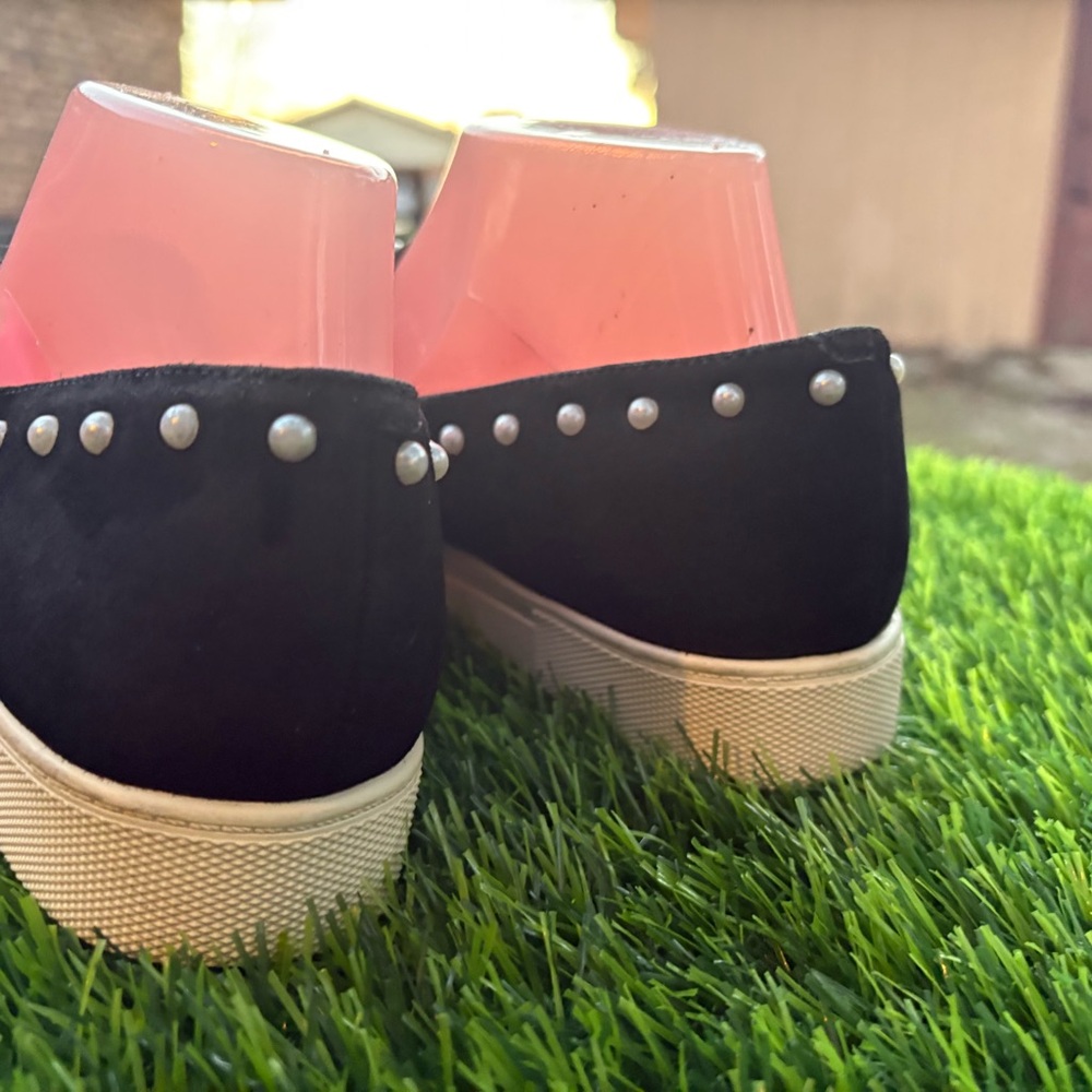 KARL LAGERFIELD NLACK POINTED TOE LEATHER SUEDE SNEAKERS FAUX PEARL TRIM 8.5 - Picture 6 of 10